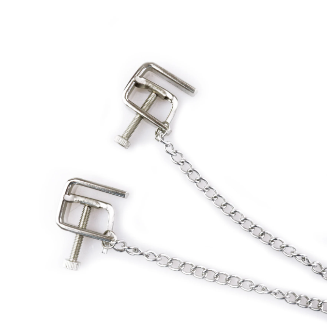 Nipple clamps with leash