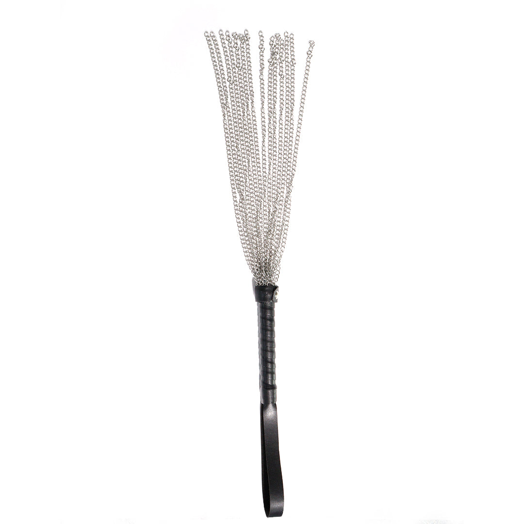 Metal Flogger – Intense, Controlled & Unforgettable
