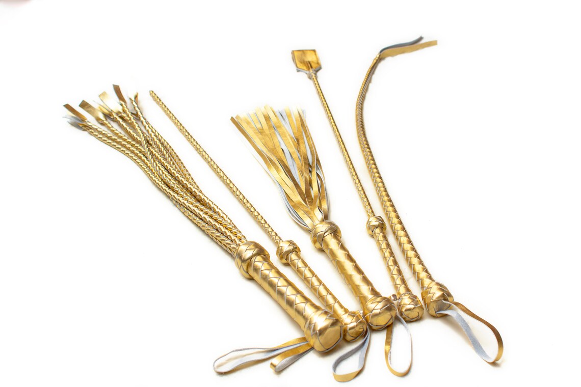 bdsm floggers set gold