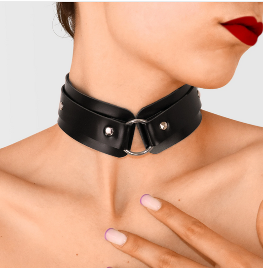 Leather submissive collar